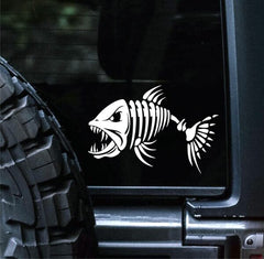 skeleton-bone-fish-vinyl-decal-on-car